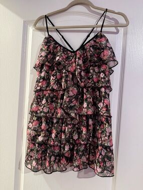 Candies Ruffled Top SZ LG